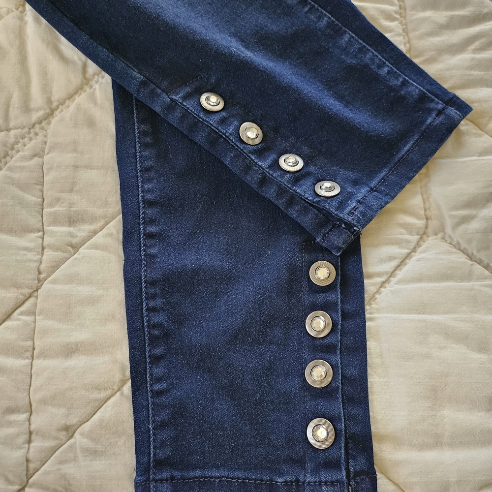 Curve Appeal High Rise Essential Skinny Jeans With Rhinestone Snap Ankles - Picture 10 of 12